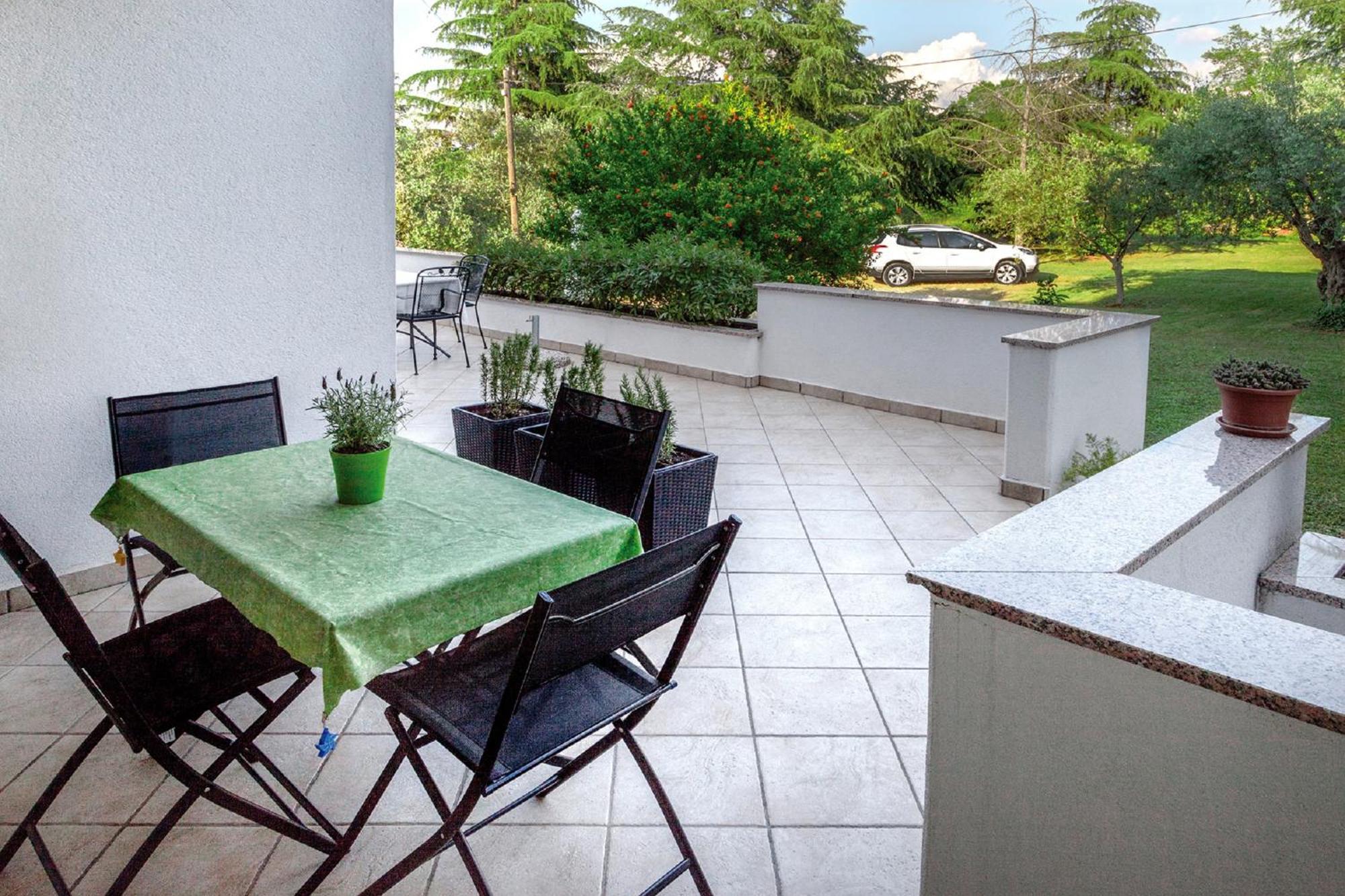 Hotel Casa Mareva Poreč Zewnętrze zdjęcie